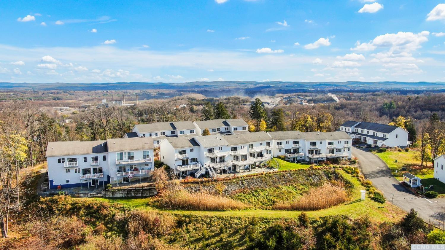 17 Academy Hill Drive Hudson, NY 12534 - Photo 32 of 35 a view of a city