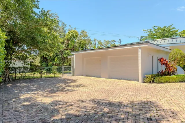 $3,599,000 | 6540 Southwest 135th Terrace, Pinecrest, FL 33156