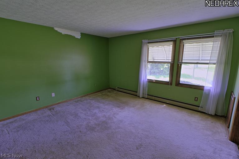 5509 River Road Madison, OH 44057 - Photo 17 of 25 largest bedroom with its' own full bathroom