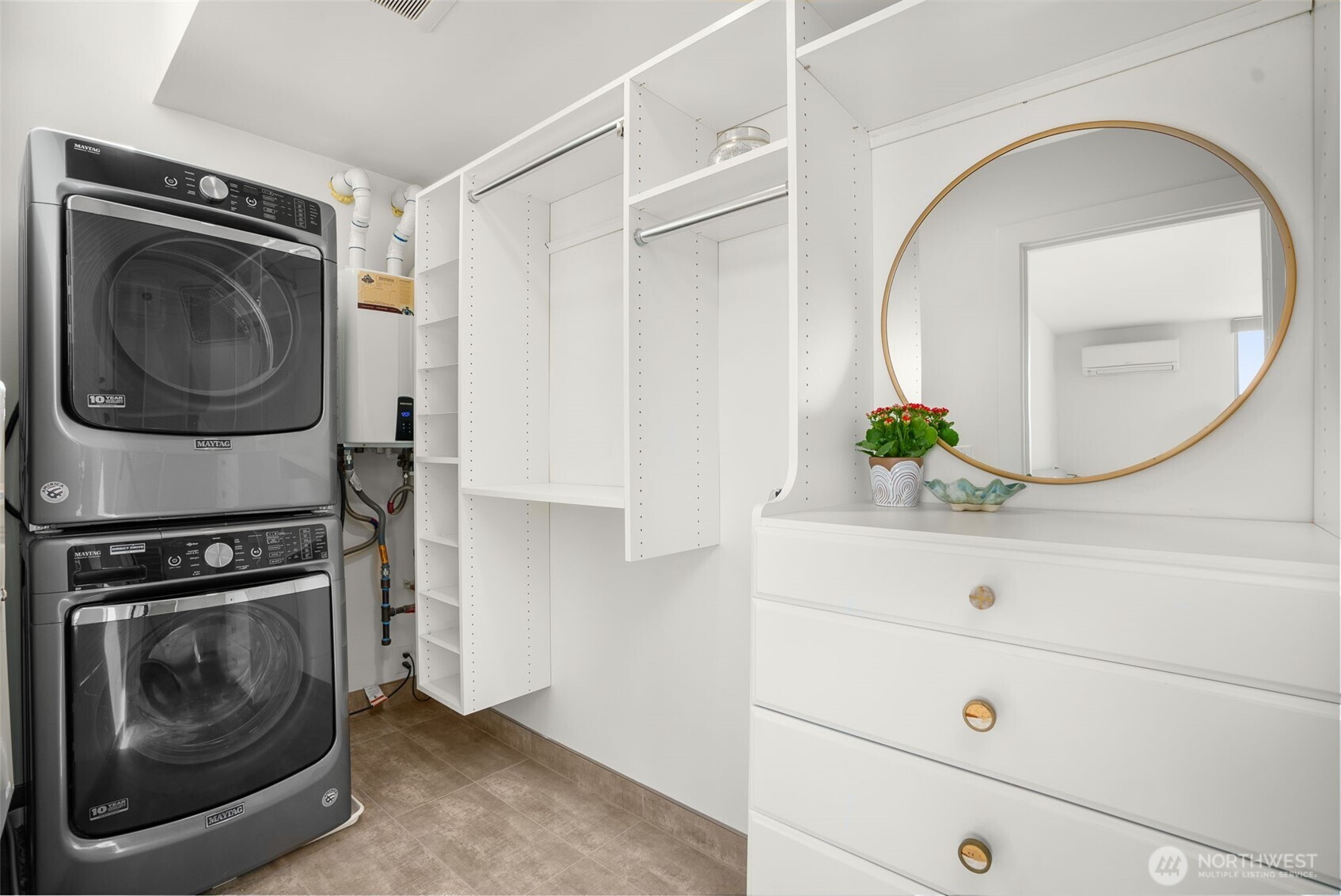 1706 Alki Avenue Southwest, Unit B Seattle, WA 98116 - Photo 15 of 29