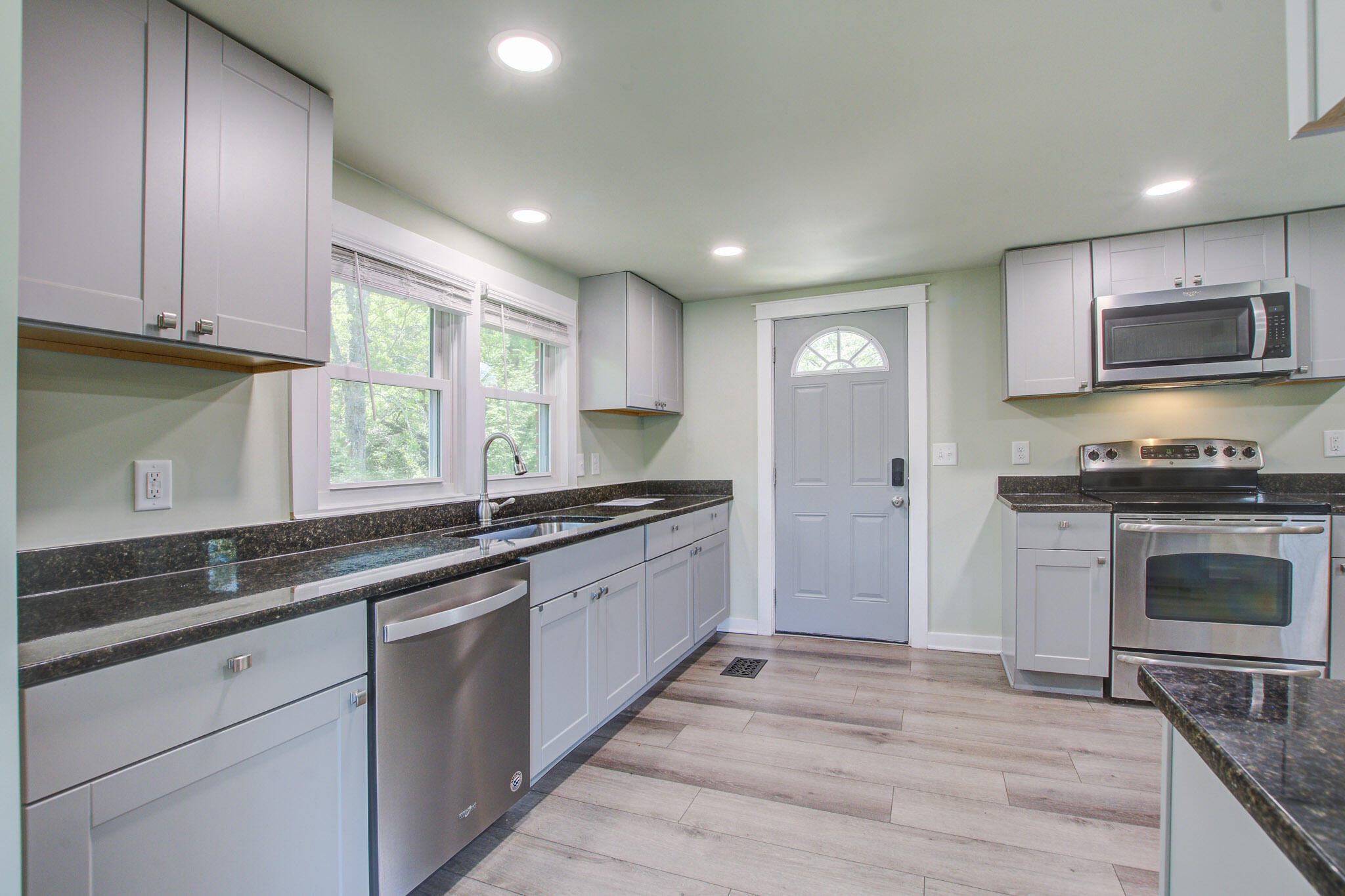 200 State Rd S-8-384 Goose Creek, SC 29445 - Photo 9 of 21