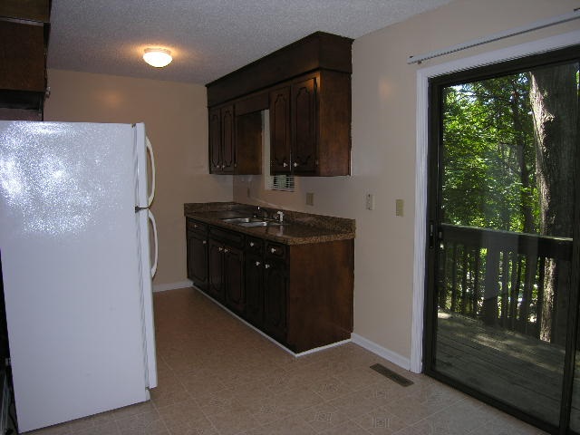 1026 Ridgeview Lane Seneca, SC 29678 - Photo 9 of 30 Gallery Image 9