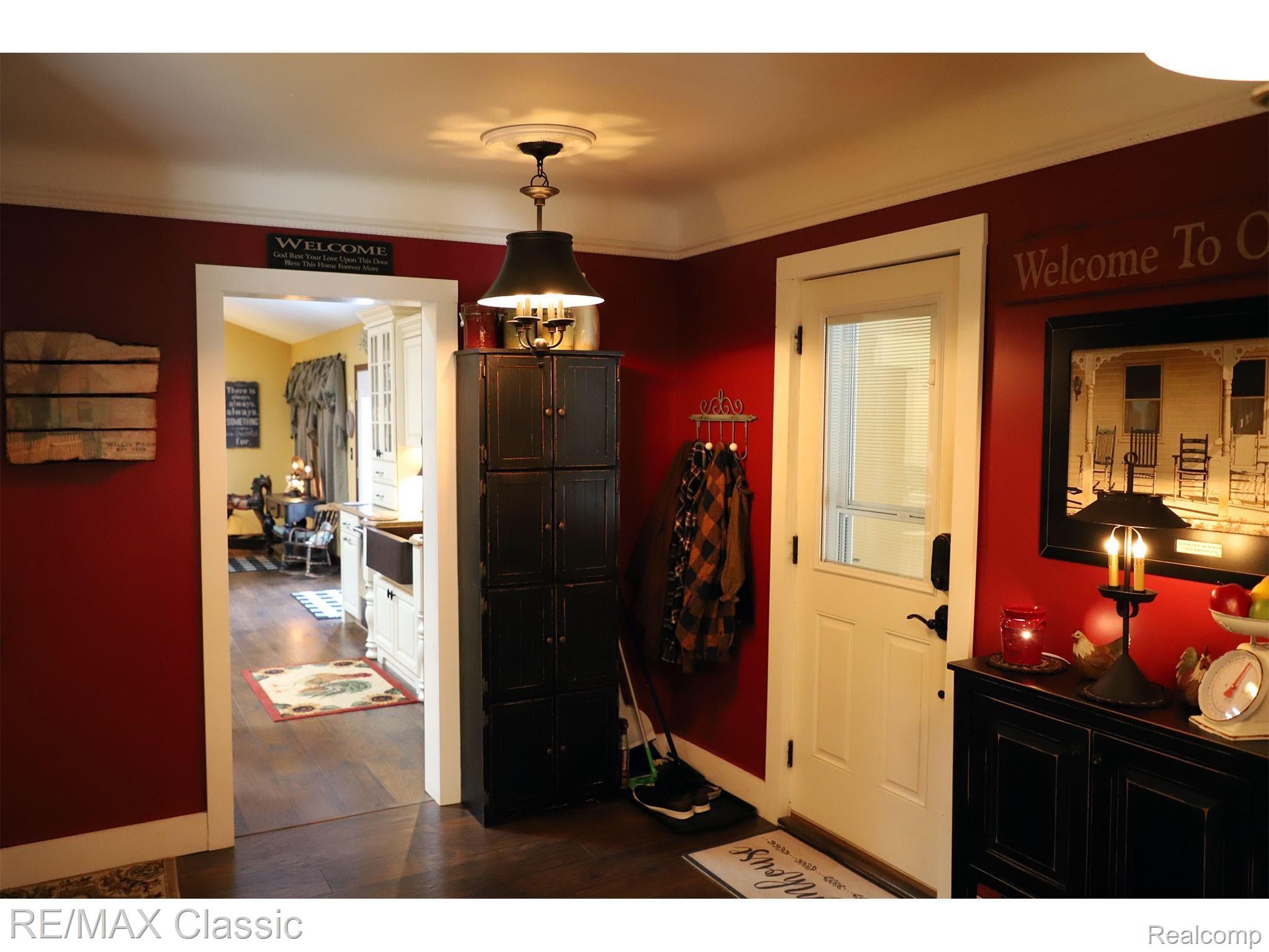 8495 Bunton Road Willis, MI 48191 - Photo 26 of 87 dining nook2.jpg