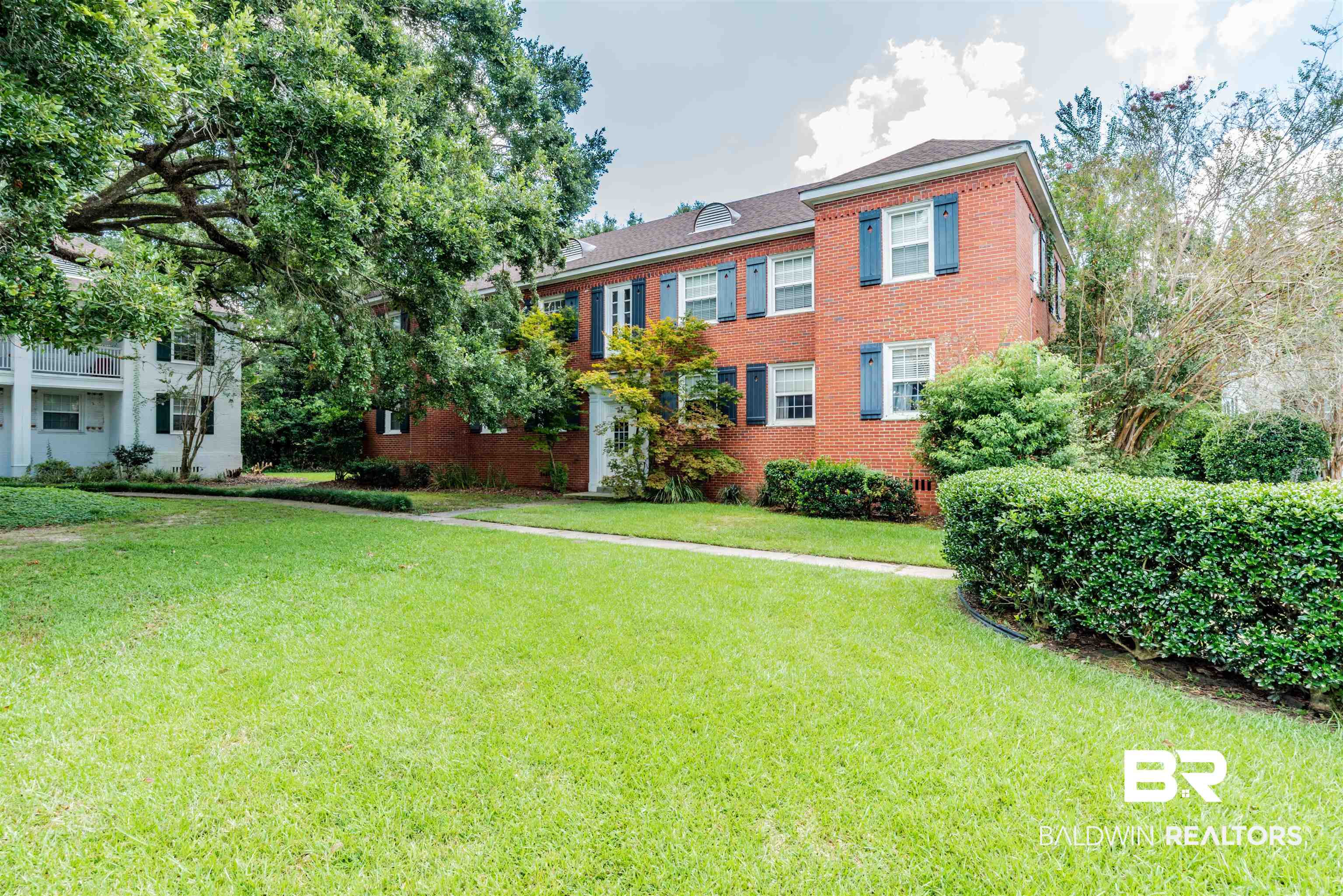 214 Upham Street, Unit 7C Mobile, AL 36607 - Photo 18 of 32 View of building exterior