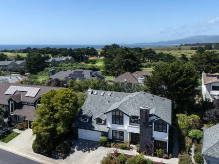 $2,495,000 | 11 Fairway Place, Half Moon Bay, CA 94019