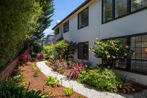 $2,495,000 | 11 Fairway Place, Half Moon Bay, CA 94019