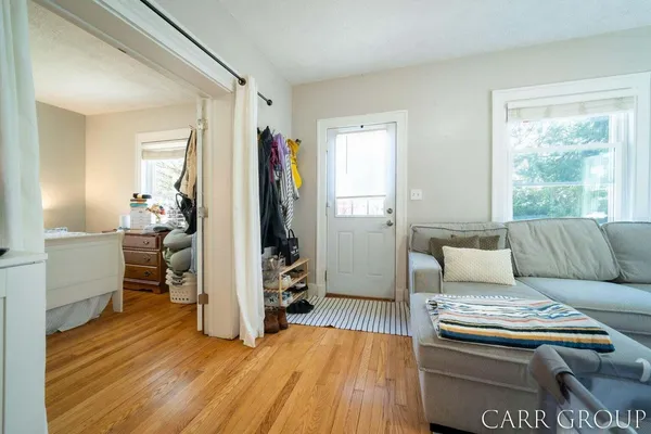 $499,900 | 437 Rosewood Avenue Southeast, Grand Rapids, MI 49506