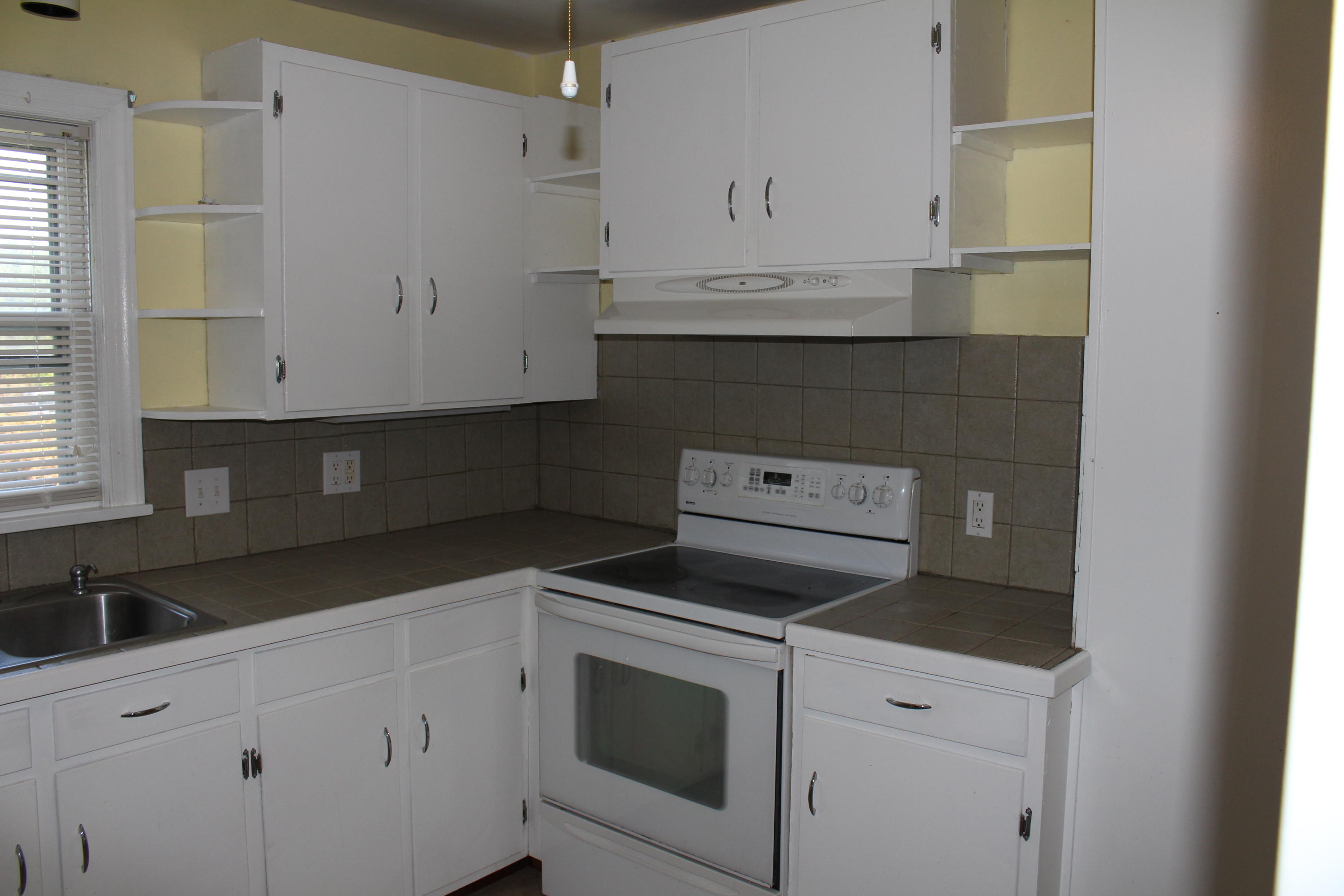 1122 Victory Road Southeast Roanoke, VA 24014 - Photo 11 of 30 IMG_2060