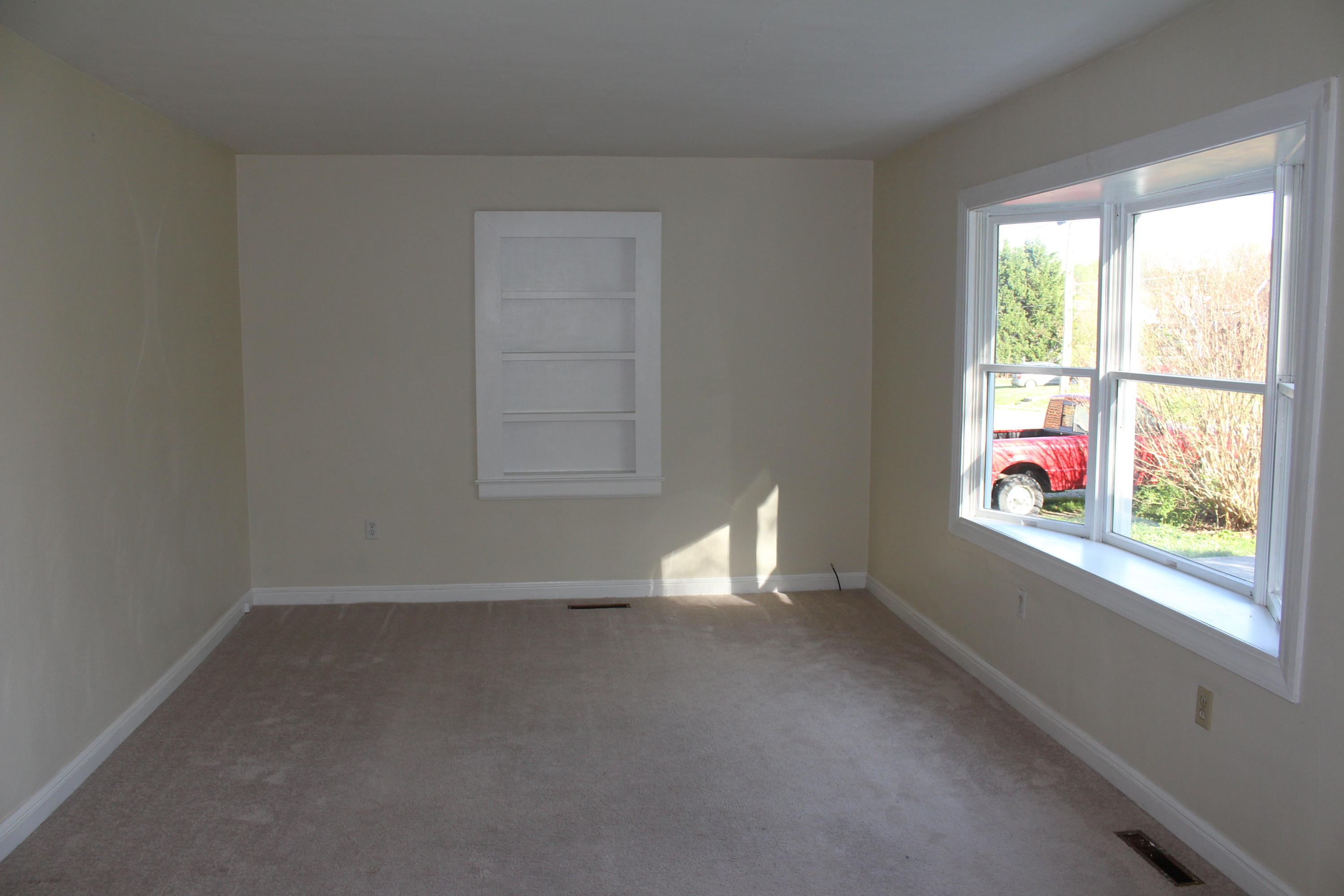 1122 Victory Road Southeast Roanoke, VA 24014 - Photo 28 of 30 IMG_2053