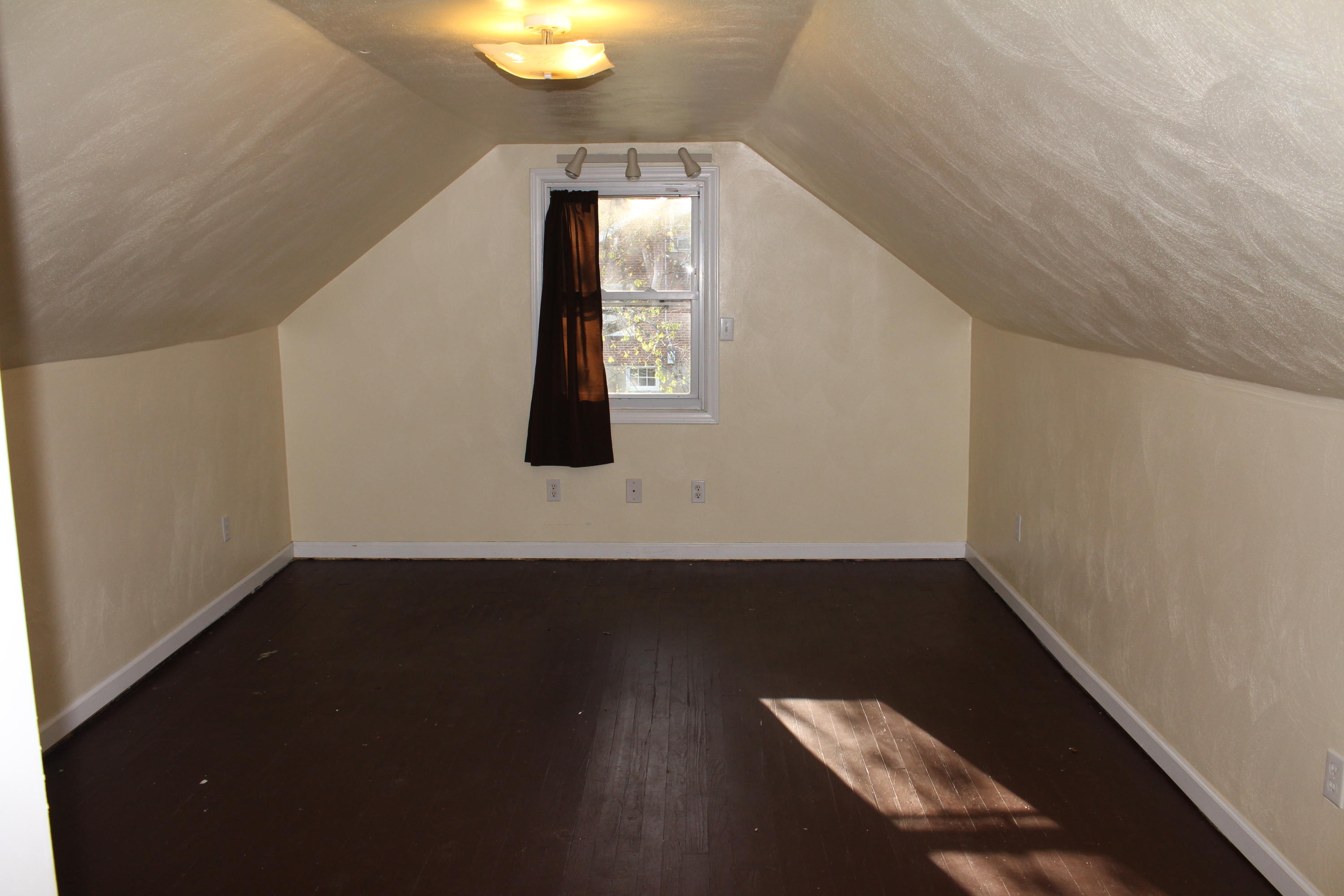 1122 Victory Road Southeast Roanoke, VA 24014 - Photo 29 of 30 IMG_2063