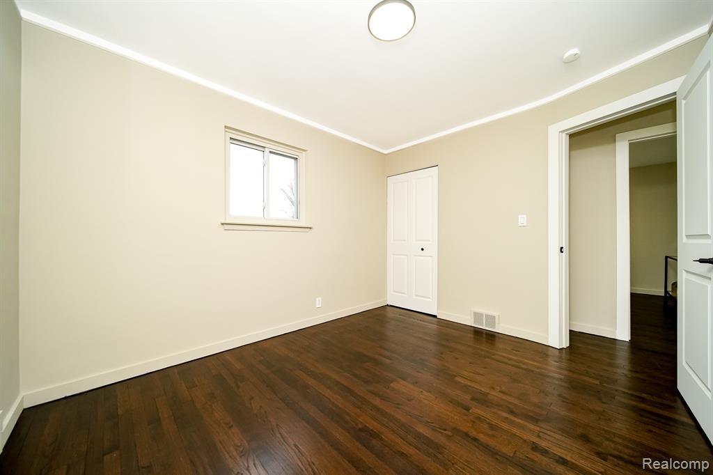 46985 Heydenreich Road Macomb, MI 48044 - Photo 52 of 60