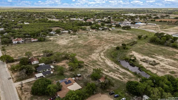 $380,000 | Tbd North Windy Knoll, Devine, TX 78016