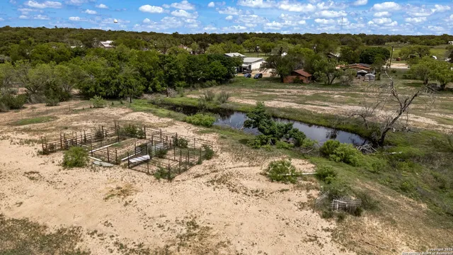 $465,000 | 0 County Road 7610, Devine, TX 78016