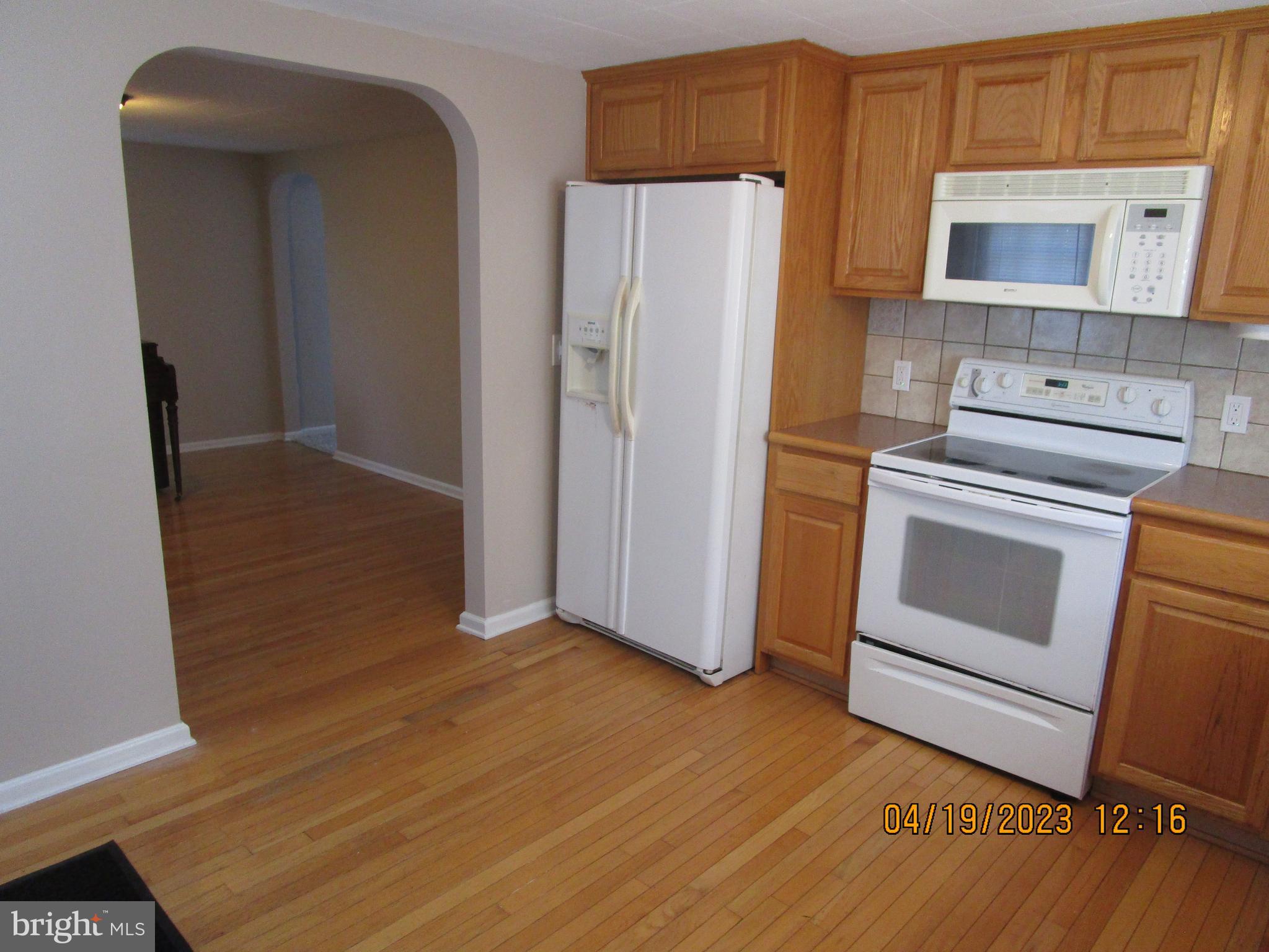 337 Rutledge Avenue Folsom, PA 19033 - Photo 18 of 41 Kitchen