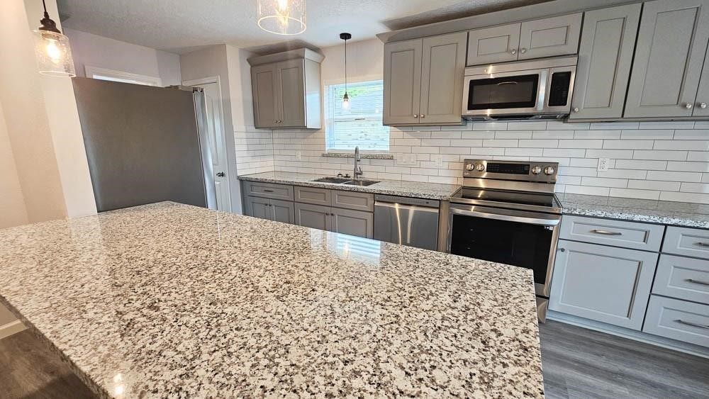 9327 Leader Street Houston, TX 77036 - Photo 7 of 23
