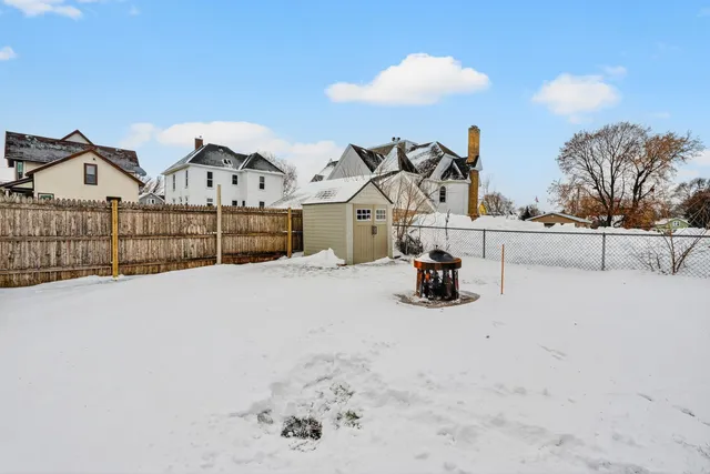 $299,000 | 427 West 12th Avenue, Oshkosh, WI 54902