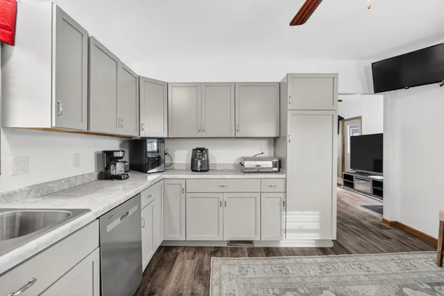 $299,000 | 427 West 12th Avenue, Oshkosh, WI 54902