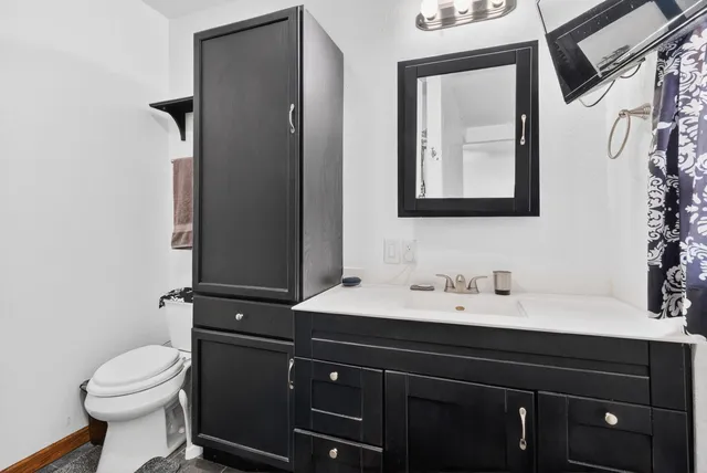 $299,000 | 427 West 12th Avenue, Oshkosh, WI 54902