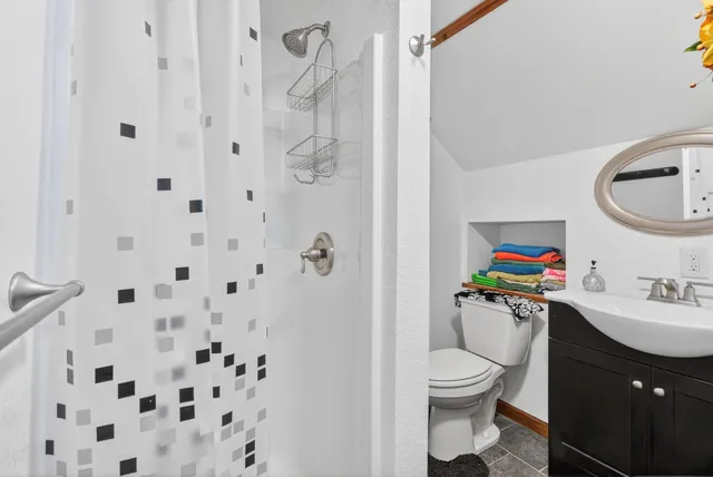 $299,000 | 427 West 12th Avenue, Oshkosh, WI 54902