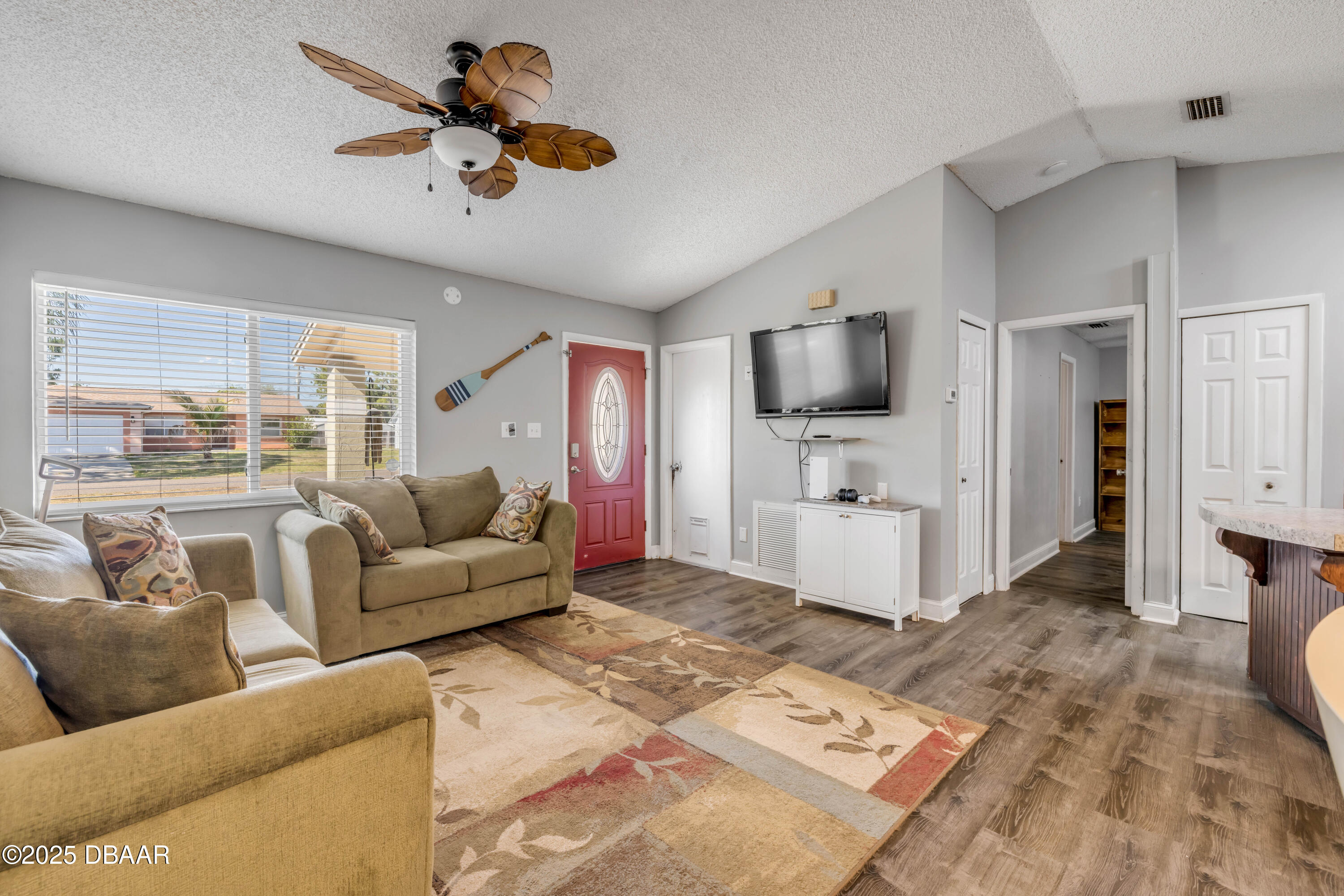 4575 Olympic Drive Cocoa, FL 32927 - Photo 4 of 30 b - Interior (2)