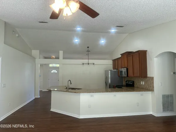 $1,900 | 13735 Devan Lee Drive East, Jacksonville, FL 32226