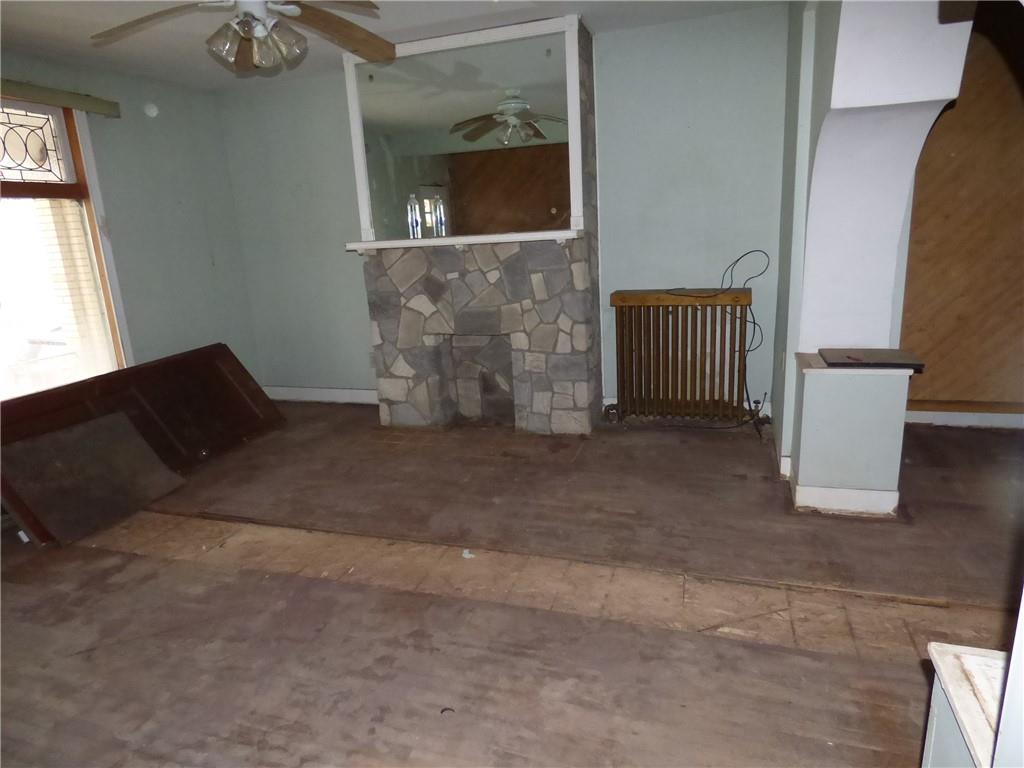 211 Amherst Street Pittsburgh, PA 15220 - Photo 12 of 40 a view of an empty room and window