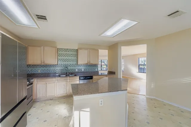 $2,450 | 1105 American Robin Path, Pflugerville, TX 78660