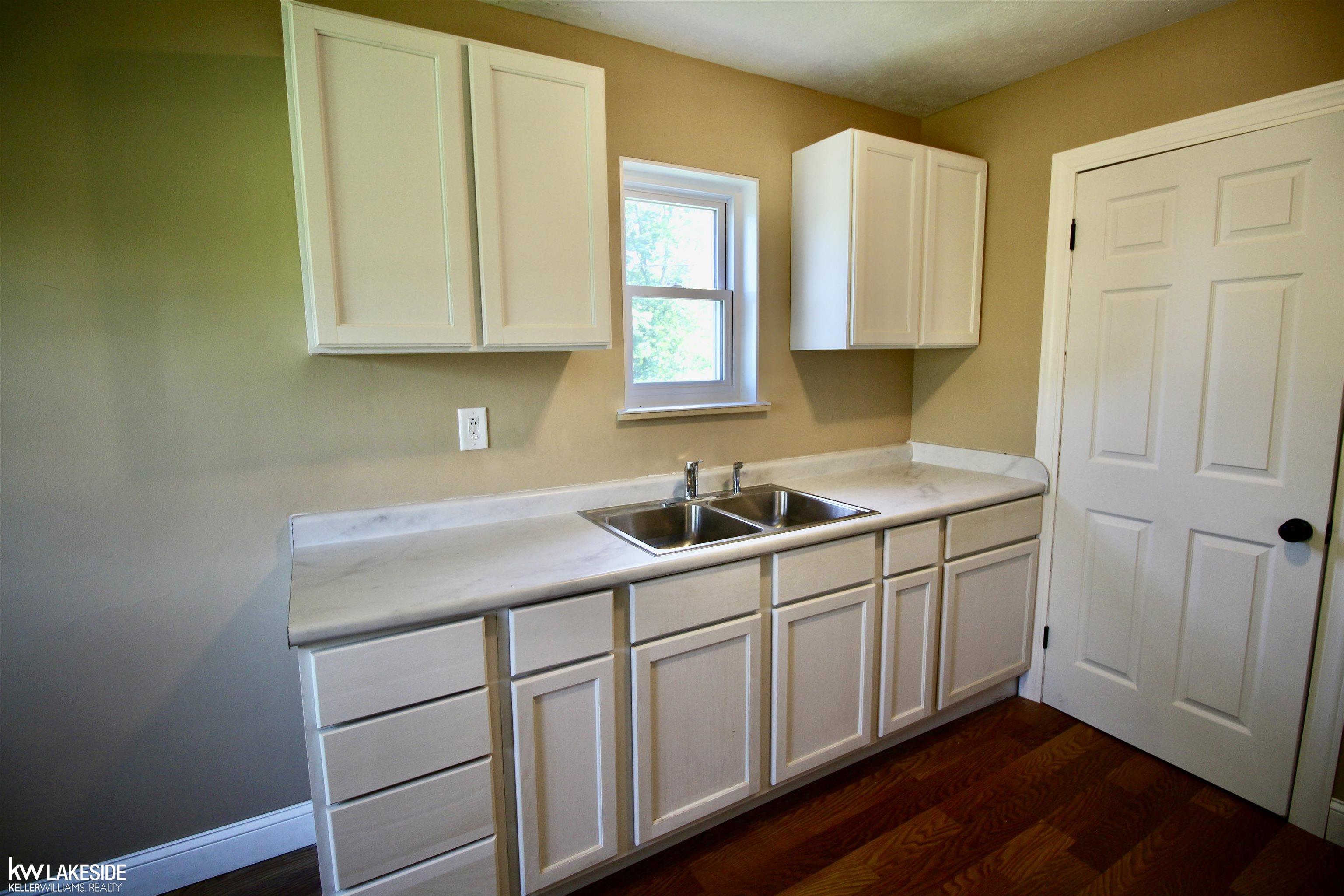 4191 Miller Road Capac, MI 48014 - Photo 5 of 21 50180139-d1cb4cdf-2a9f-434c-85da-ab0c5ed949cd.JPG