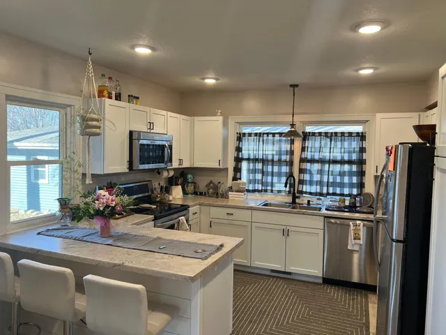 $295,000 | 740 Ash Street Northeast, Hutchinson, MN 55350