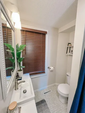 $295,000 | 740 Ash Street Northeast, Hutchinson, MN 55350