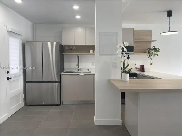 $1,750 | 2861 Leonard Drive, Unit F505, Aventura, FL 33160