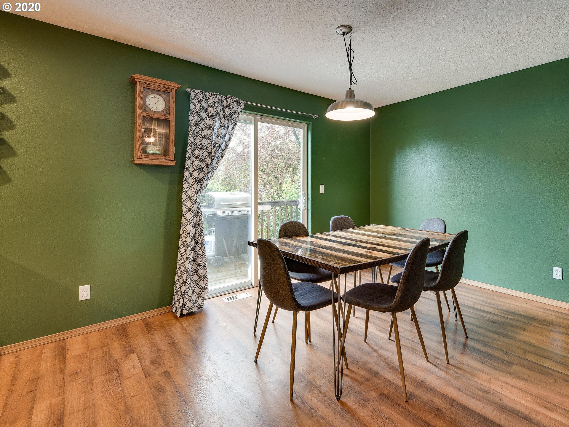 39954 Mitchell Court Sandy, OR 97055 - Photo 11 of 32