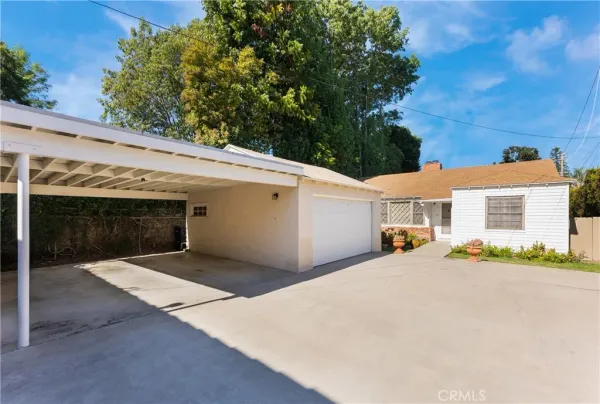 $4,500 | 15207 Greenleaf Street, Sherman Oaks, CA 91403
