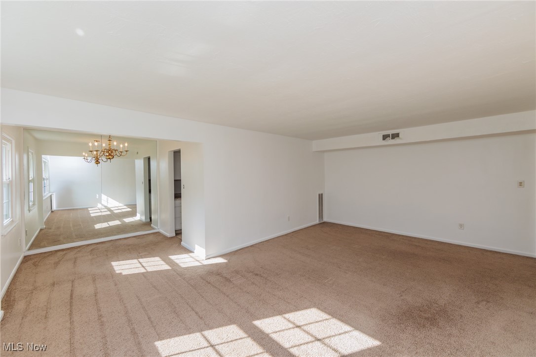 20301 Shelburne Road, Unit 5 Cleveland, OH 44118 - Photo 5 of 19 Gallery Image 5