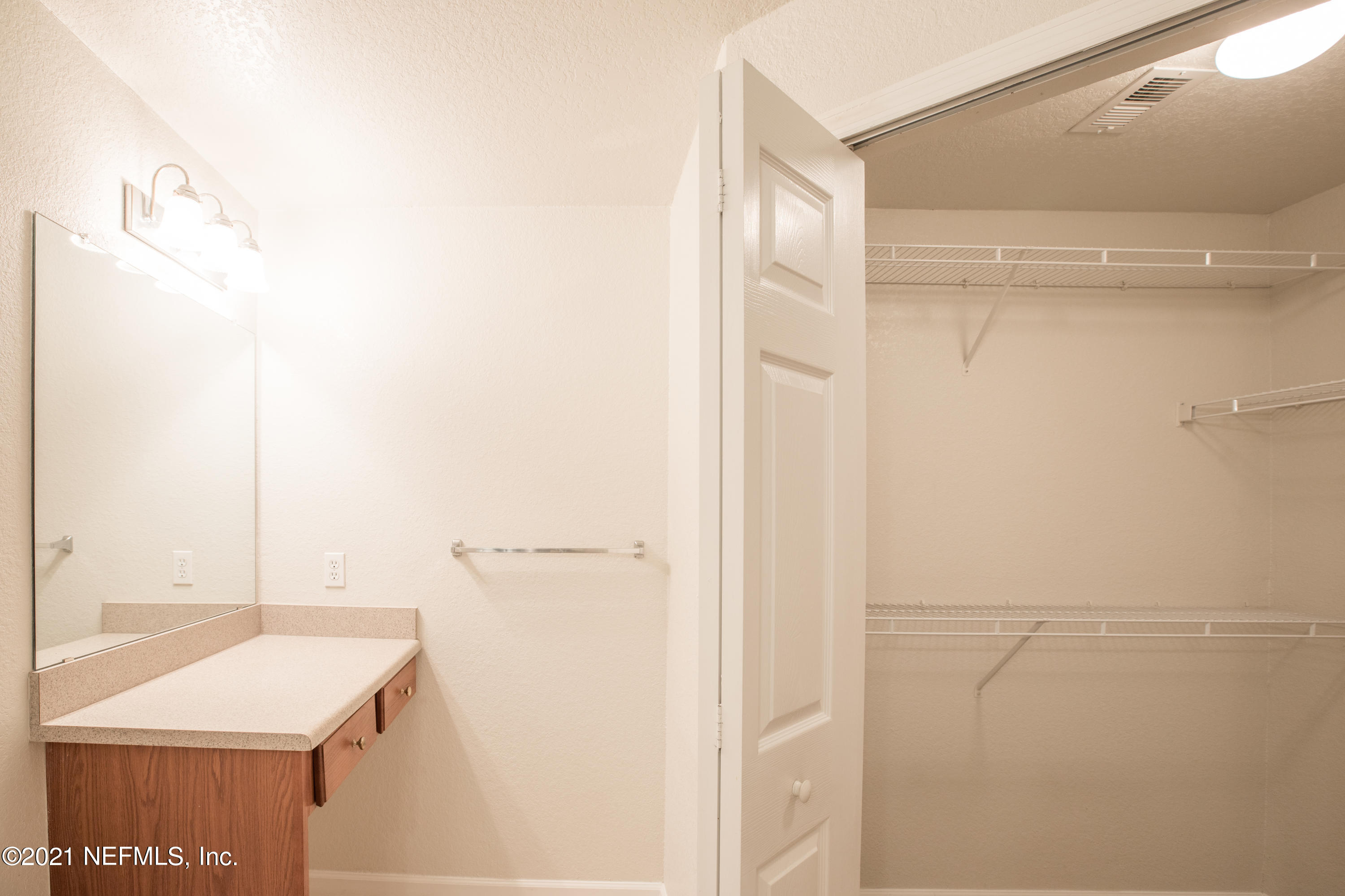 8550 Touchton Road, Unit 1234 Jacksonville, FL 32216 - Photo 14 of 25 TouchtonUnt1234-20