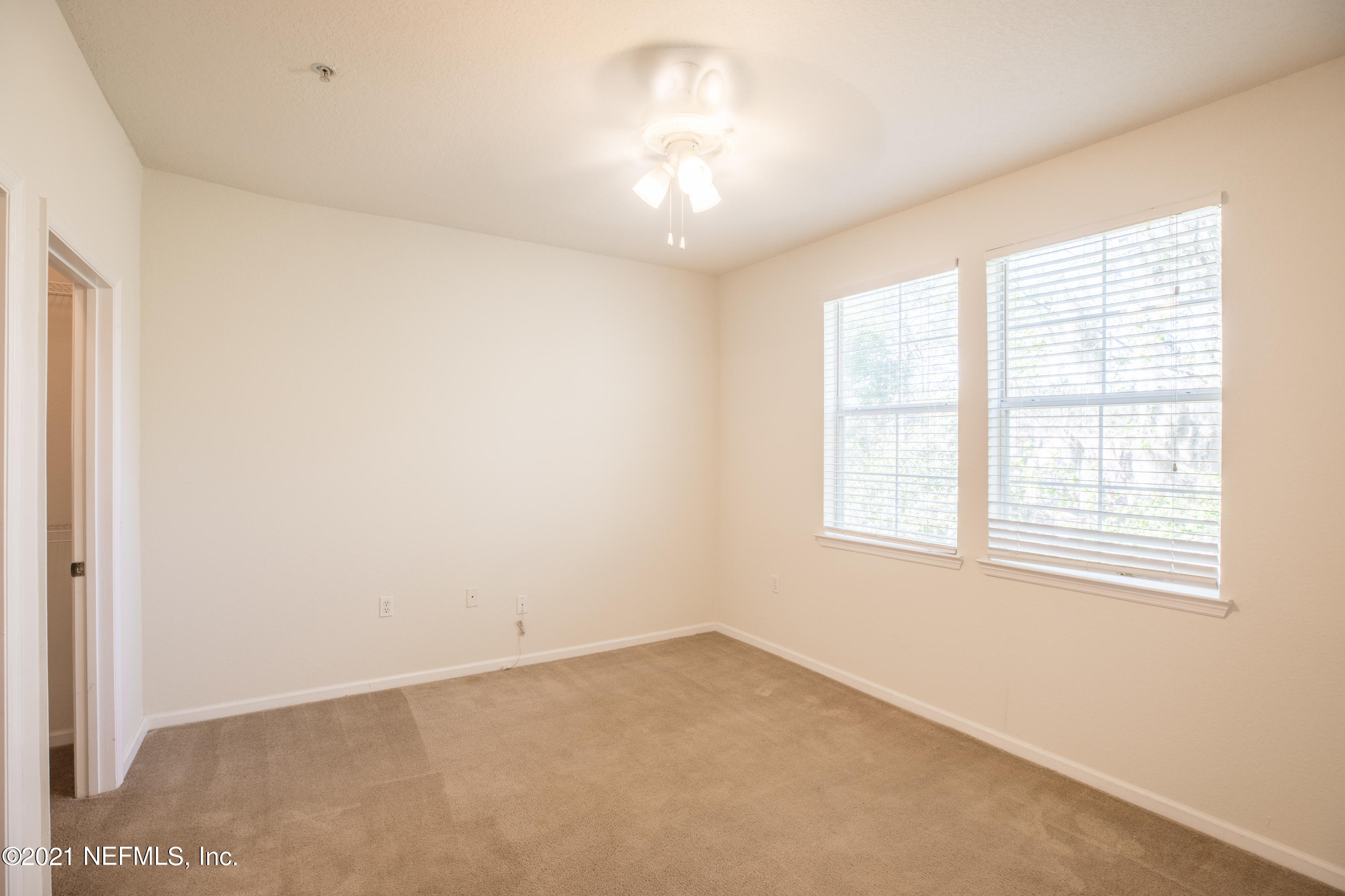 8550 Touchton Road, Unit 1234 Jacksonville, FL 32216 - Photo 17 of 25 TouchtonUnt1234-15