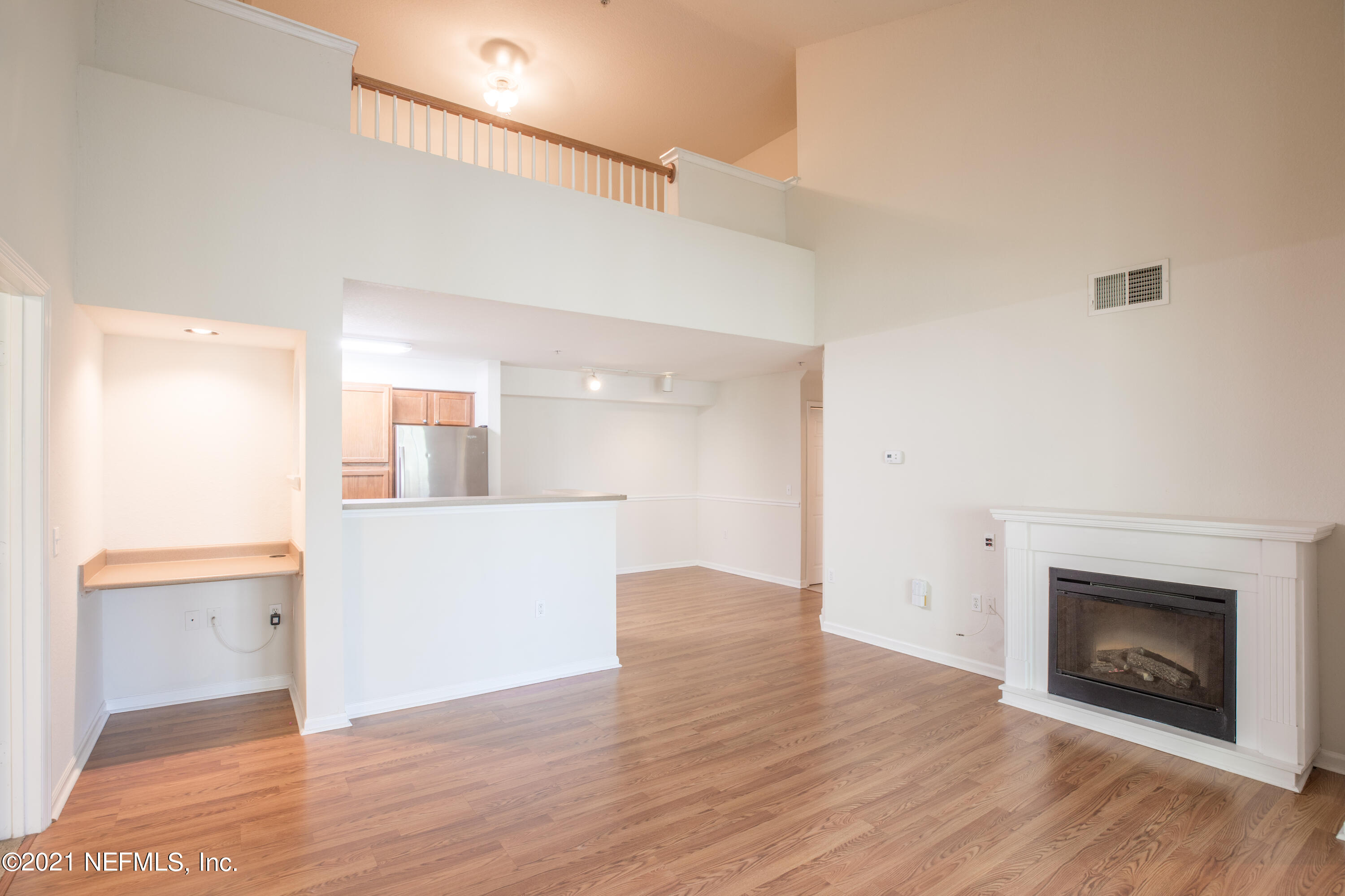 8550 Touchton Road, Unit 1234 Jacksonville, FL 32216 - Photo 5 of 25 TouchtonUnt1234-12