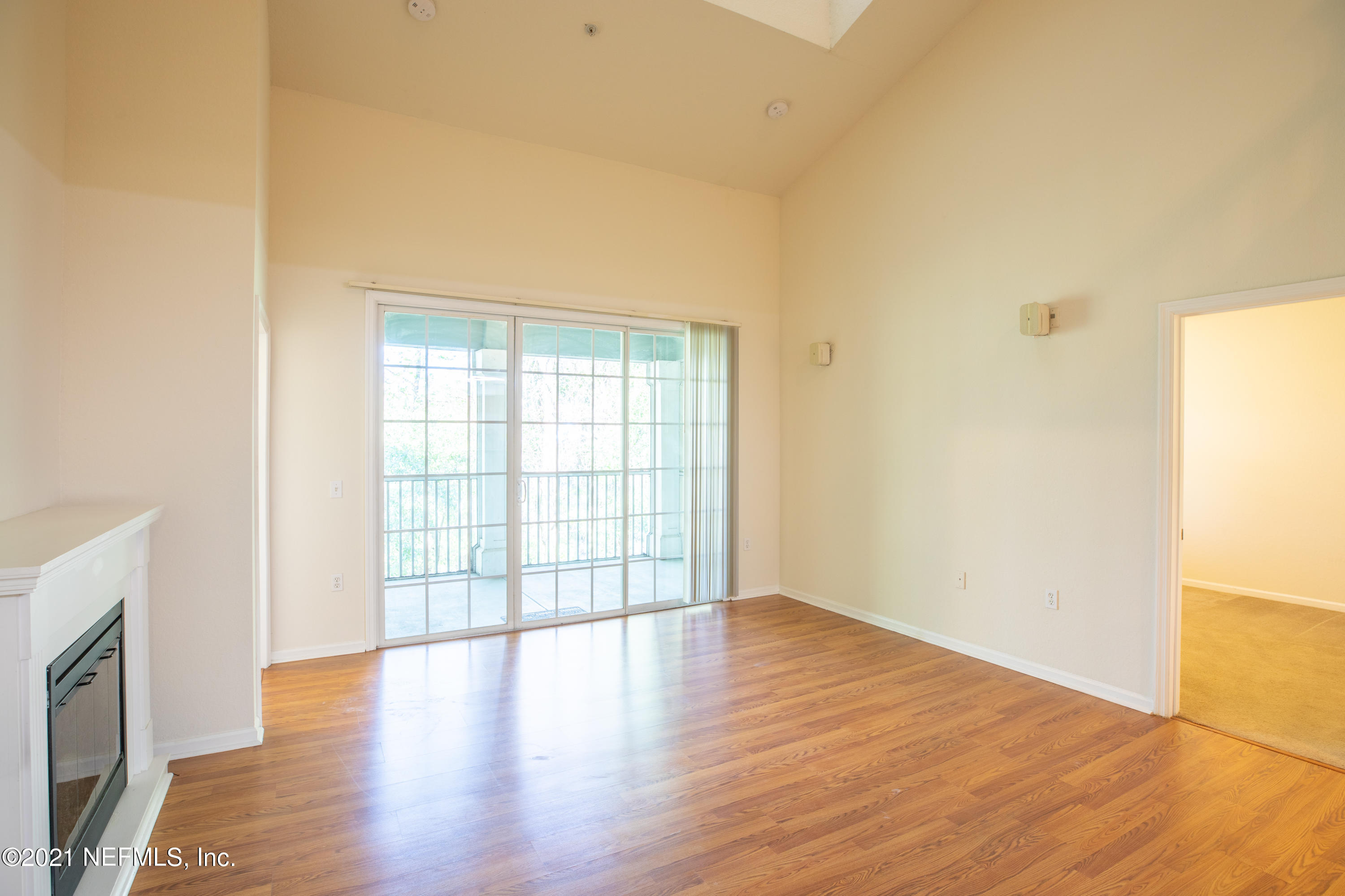 8550 Touchton Road, Unit 1234 Jacksonville, FL 32216 - Photo 6 of 25 TouchtonUnt1234-11