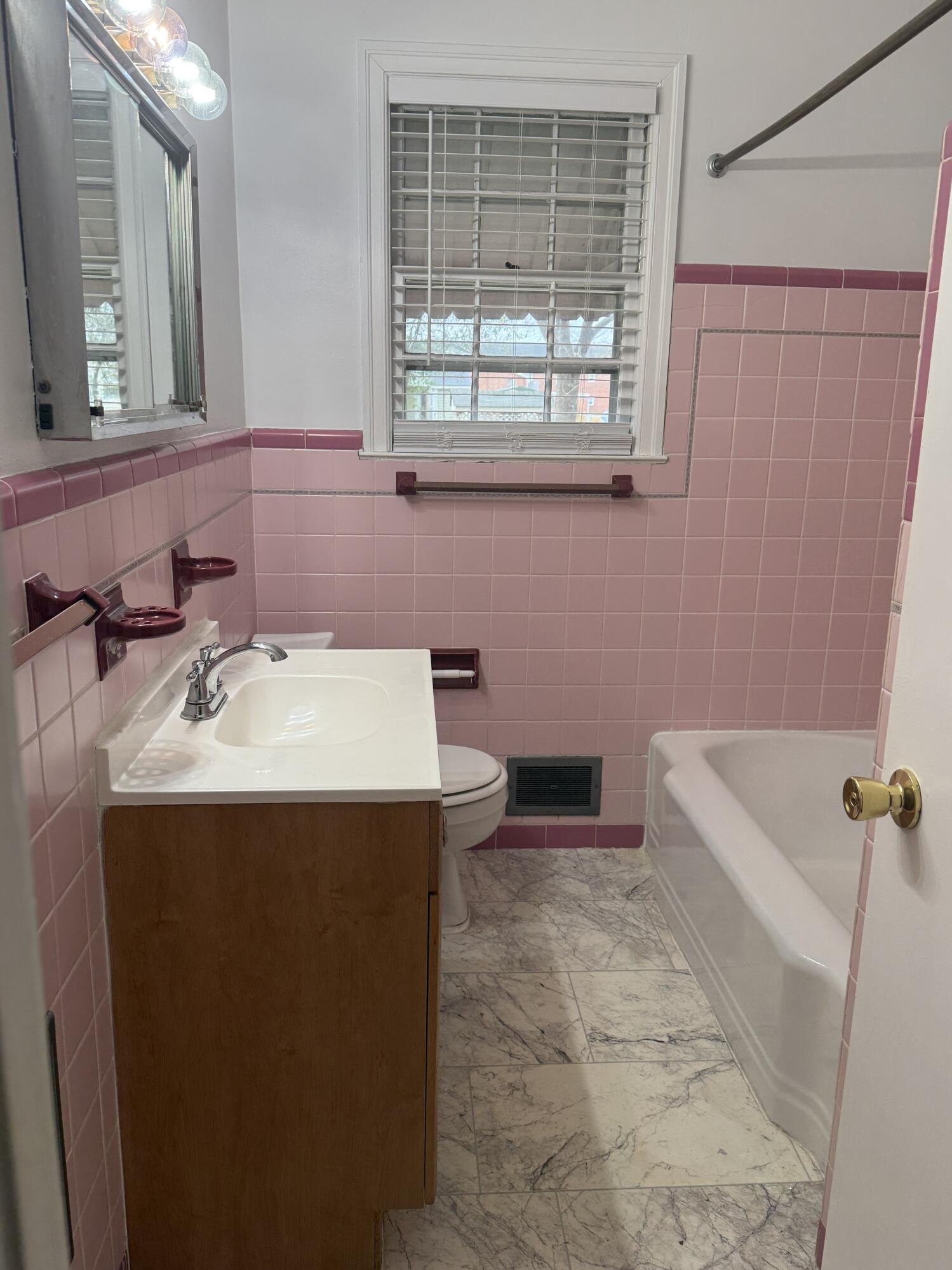 52 Wilson Street Sumter, SC 29150 - Photo 6 of 14 Wilson BA