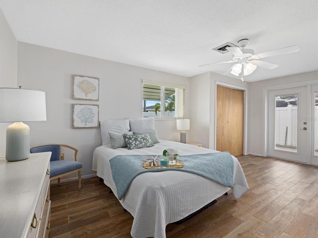 504 Center Road Venice, FL 34285 - Photo 4 of 35 Primary Bedroom