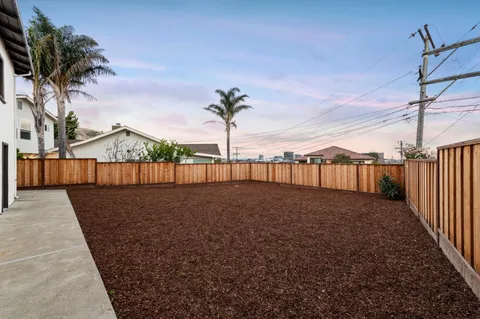 an empty room with a empty space