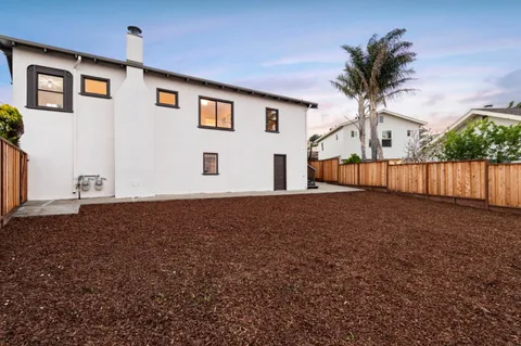 a view of a entryway