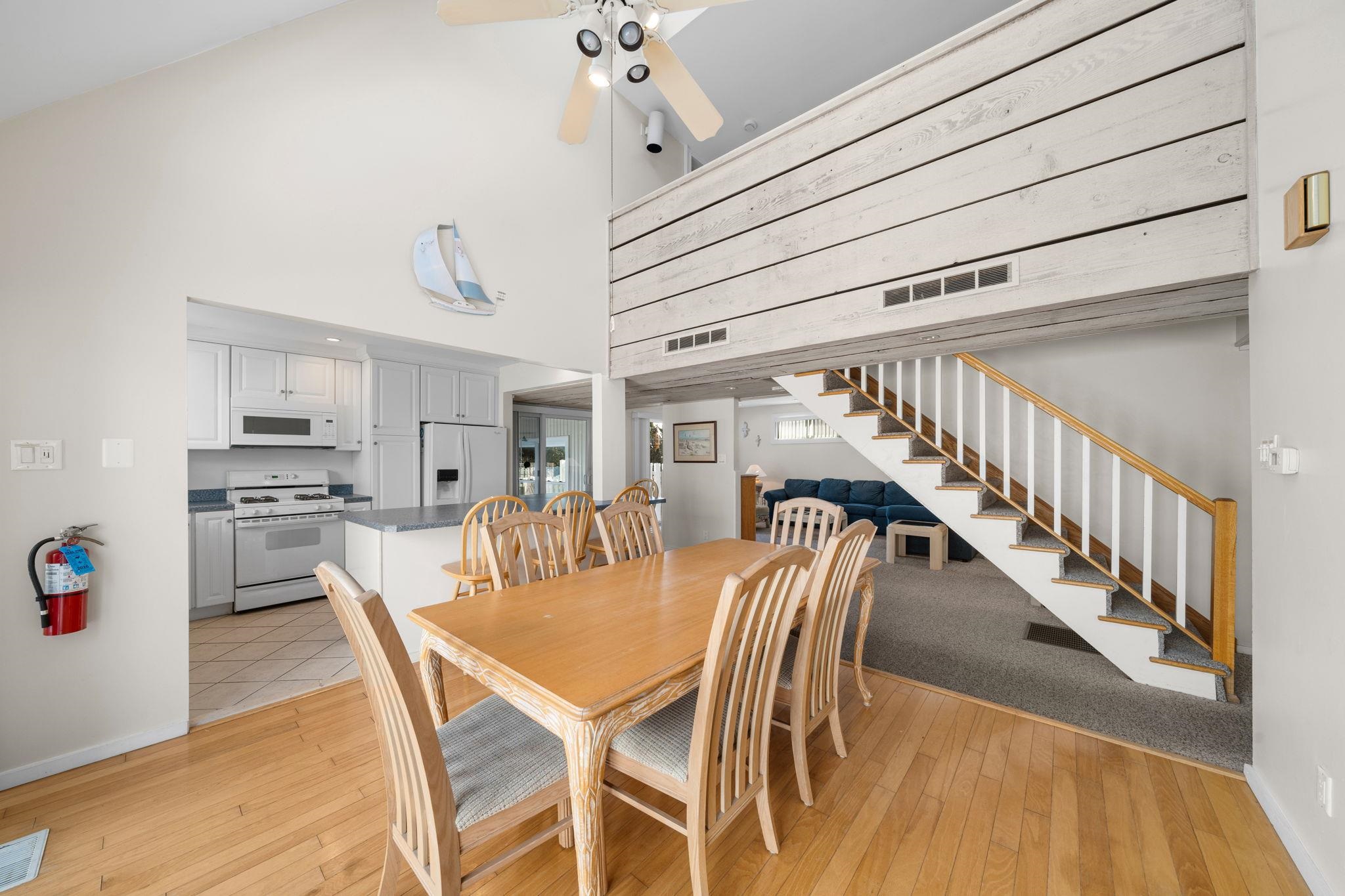 45 19th Street Avalon, NJ 08202 - Photo 4 of 50 a dining room with furniture and entryway