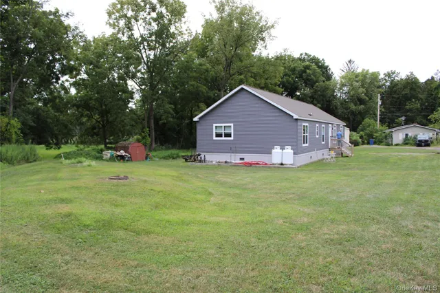 $299,999 | 155 Metzger Road, Red Hook, NY 12571