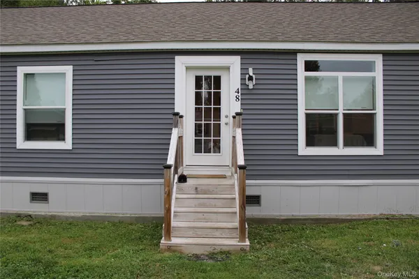 $299,999 | 155 Metzger Road, Red Hook, NY 12571