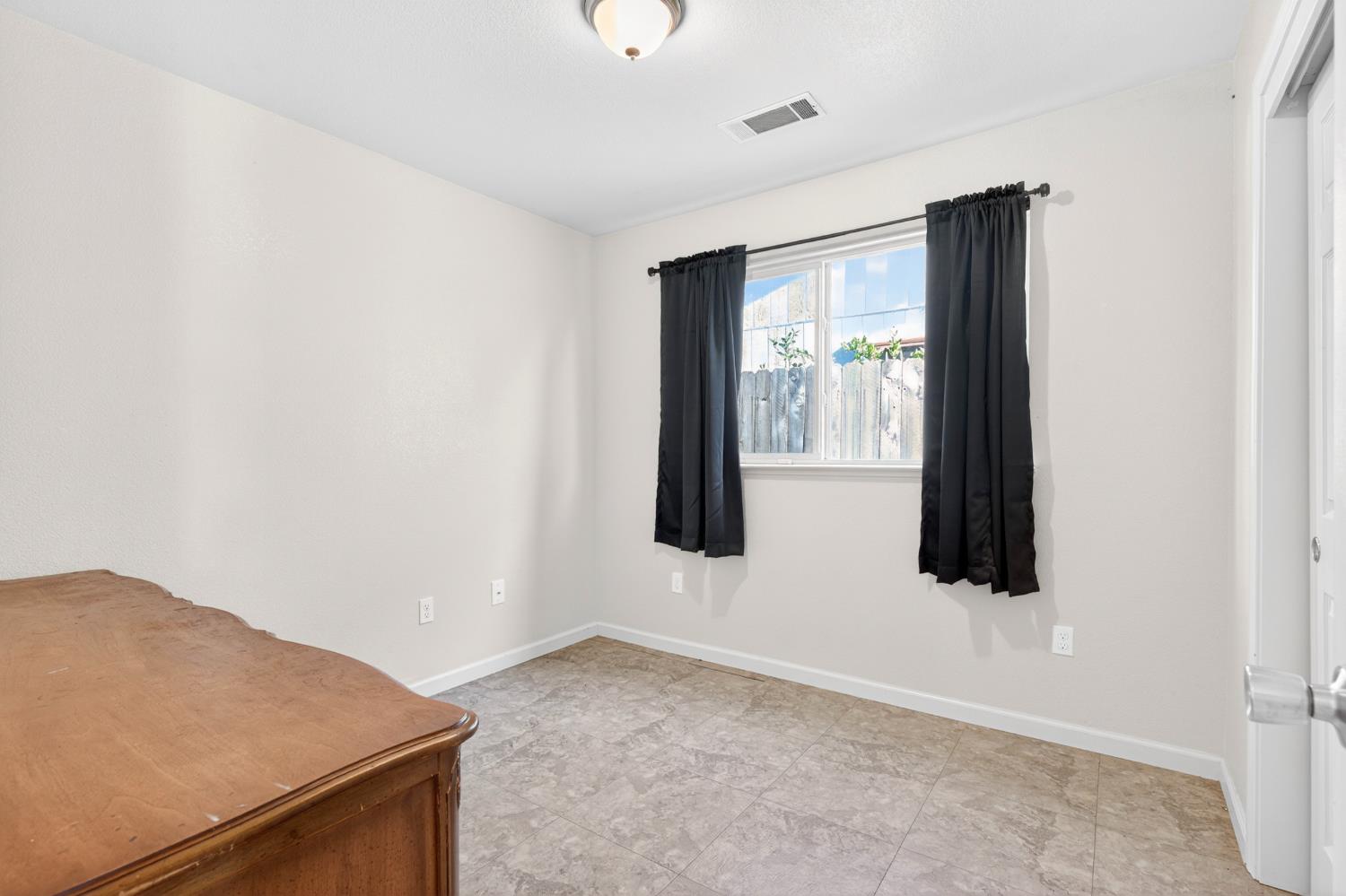 9531 Bancroft Way Stockton, CA 95209 - Photo 18 of 31