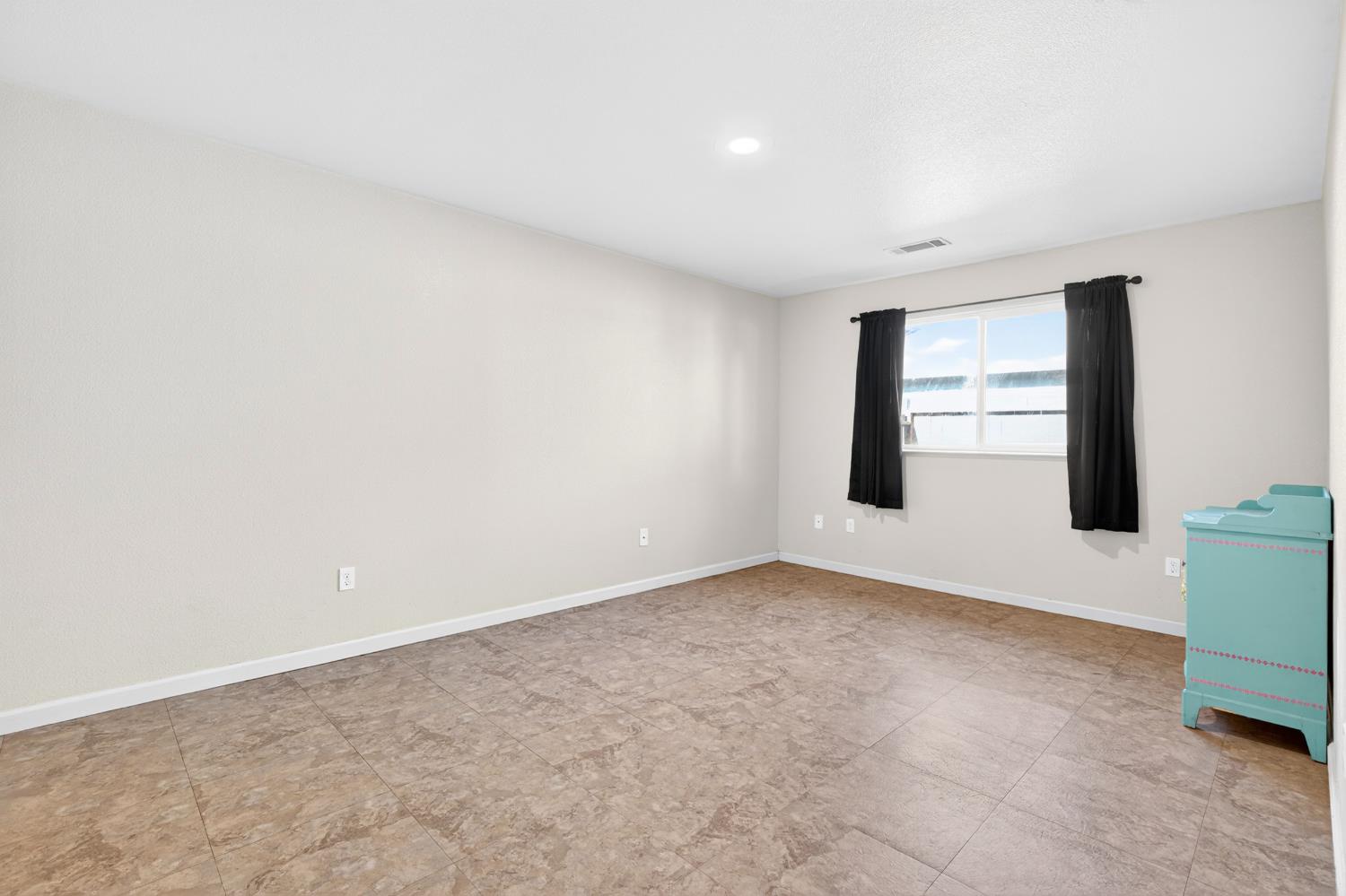 9531 Bancroft Way Stockton, CA 95209 - Photo 29 of 31