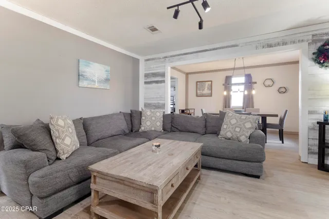 $199,900 | 1988 Orange Hill Road, Chipley, FL 32428