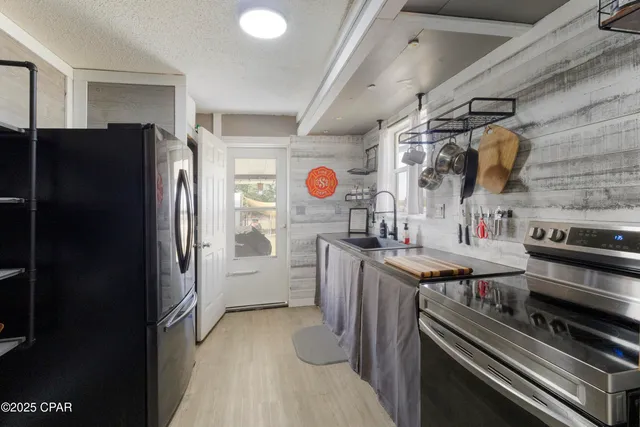 $199,900 | 1988 Orange Hill Road, Chipley, FL 32428