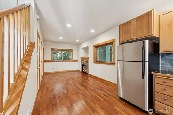 $2,700 | 1732 27th Avenue, Unit B, Seattle, WA 98122